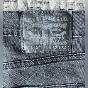 Levi 512 32x34 Black Jean